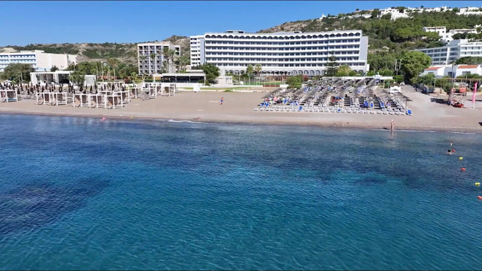 Επιστροφή με τίτλους ιδιοκτησίας ύστερα από δεκαέξι χρόνια