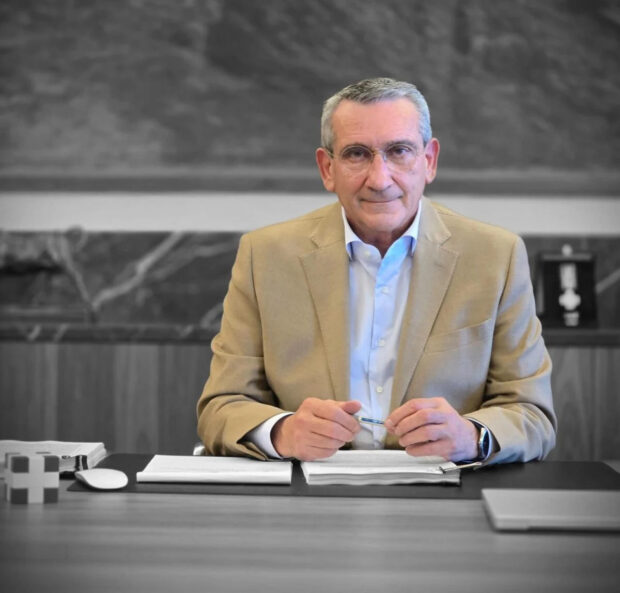 Ο Χατζημάρκος δουλεύει για την Ιαλυσό όσο άλλοι βαθμολογούν τη δουλειά του
