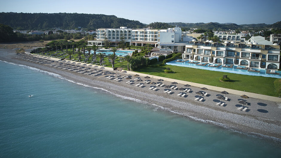 Το The Ixian Grand & All Suites υποδέχεται τον Two-Michelin-Starred Chef Claude Bosi για μια ξεχωριστή γαστρονομική εμπειρία στη Ρόδο