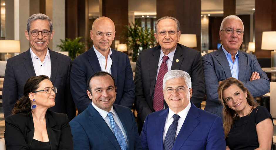 Ο Μήτσης, ο Διβάνης, η Μαμιδάκη και οι Έλληνες ξενοδόχοι που άντεξαν την πίεση των ξένων