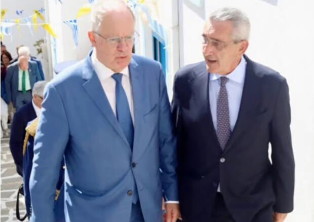ΧΑΤΖΗΜΑΡΚΙΟΣ ΠΡΟΕΔΡΟΣ ΤΗΣ ΔΗΜΟΚΡΑΤΙΑΣ