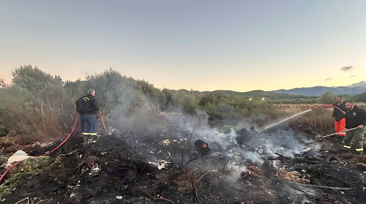 Υπό έλεγχο η φωτιά που άναψε στις Φάνες