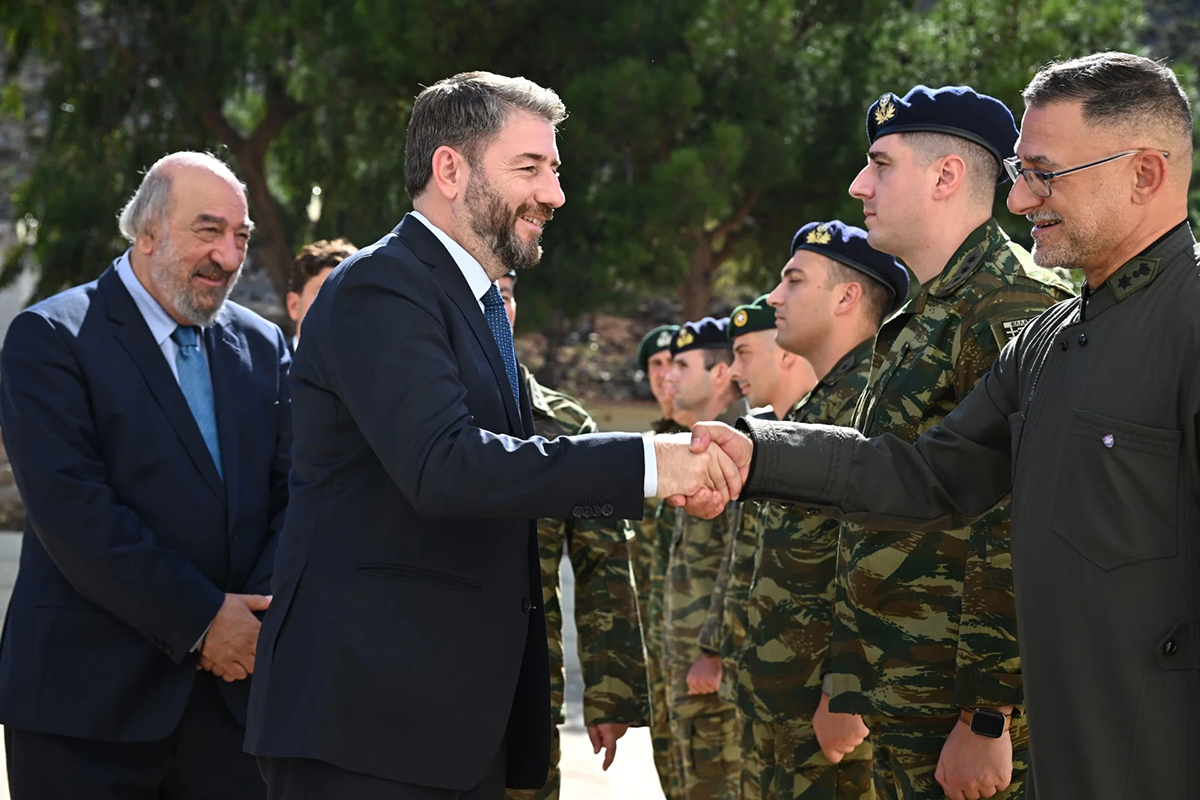ΑΝΔΡΟΥΛΑΚΗΣ ΝΙΚΟΣ