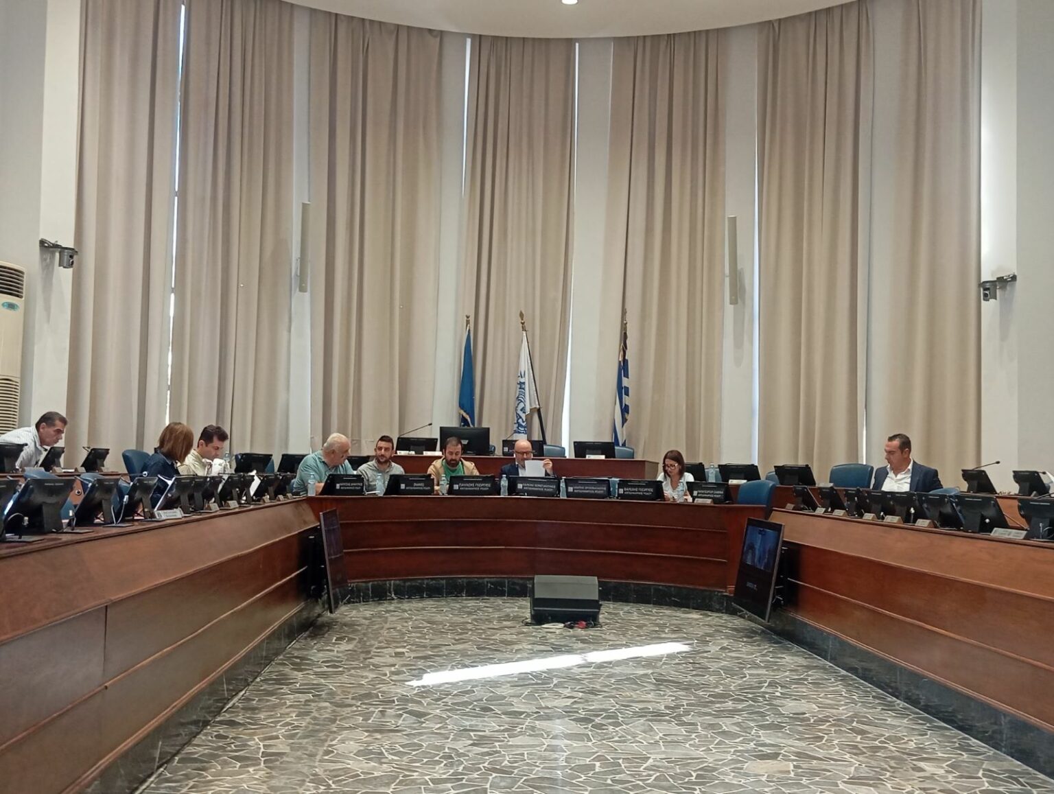 ΔΗΜΟΤΙΚΗ ΕΠΙΤΡΟΠΗ