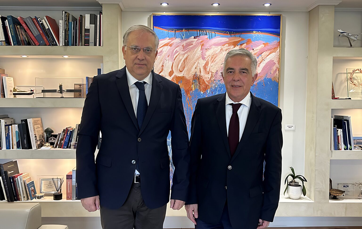 Συνάντηση του Βασίλη  Υψηλάντη με τον Τάκη Θεοδωρικάκο για αναπτυξιακά ζητήματα της Δωδεκανήσου