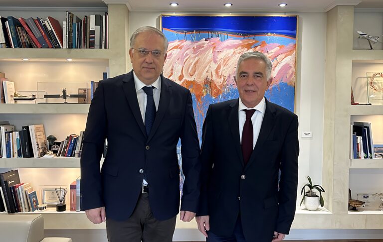 Συνάντηση του Βασίλη  Υψηλάντη με τον Τάκη Θεοδωρικάκο για αναπτυξιακά ζητήματα της Δωδεκανήσου