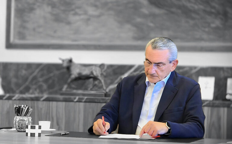 ΓΙΩΡΓΟΣ ΧΑΤΖΗΜΑΡΚΟΣ
