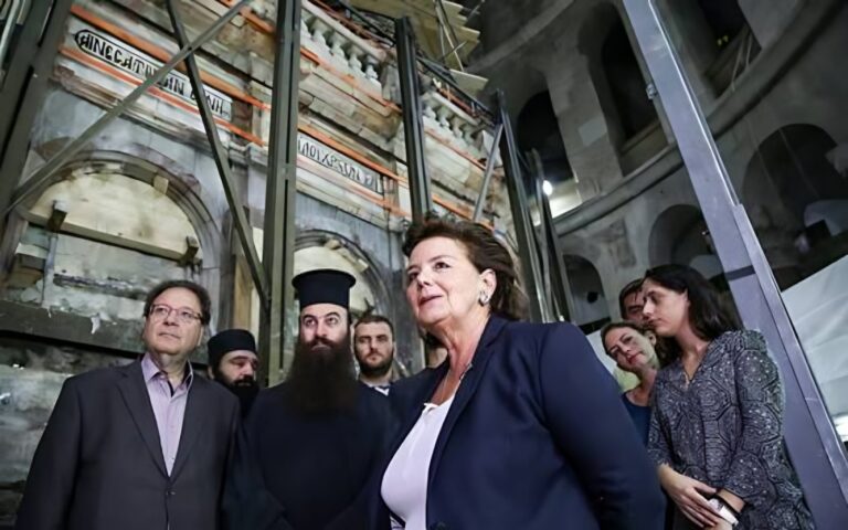Αντωνία Μοροπούλου: «Ο Πανάγιος Τάφος είναι ζωντανός και συνομιλεί με όλη την ανθρωπότητα»