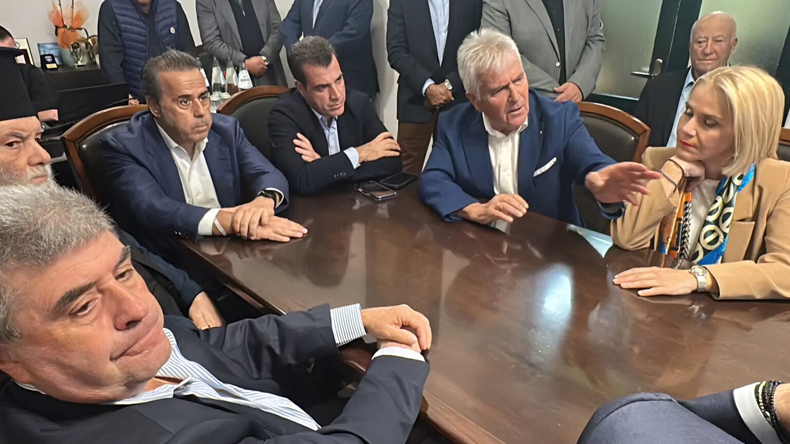ΠΑΠΑΣΤΑΥΡΟΥ ΠΛΕΥΡΗΣ ΛΕΡΟΣ