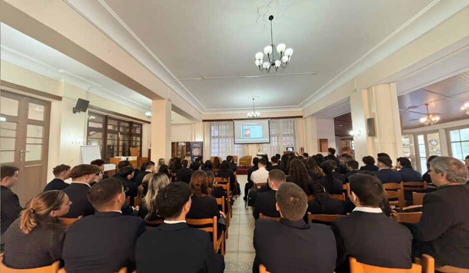 Η προστασία των παιδιών στο επίκεντρο εκπαιδευτικής δράσης της Πειραματικής Σ.Α.Ε.Κ. Τουρισμού Νοτίου Αιγαίου – Ρόδου.