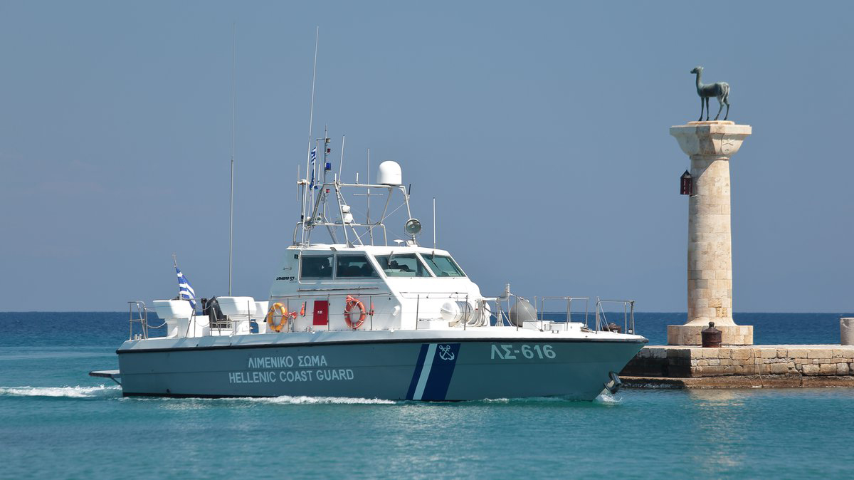 Αναστολή απόπλου και κατόπιν άρση σε καταμαράν στη Ρόδο