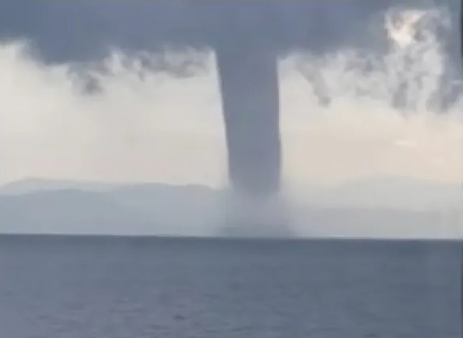 Εντυπωσιακός υδροστρόβιλος ανάμεσα σε Κω και Αλικαρνασσό – Video