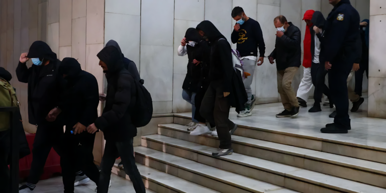 «Χωριάτικο»: Βαριές ποινικές διώξεις και για τους 59 συλληφθέντες -Εννέα κακουργήματα και δύο πλημμελήματα
